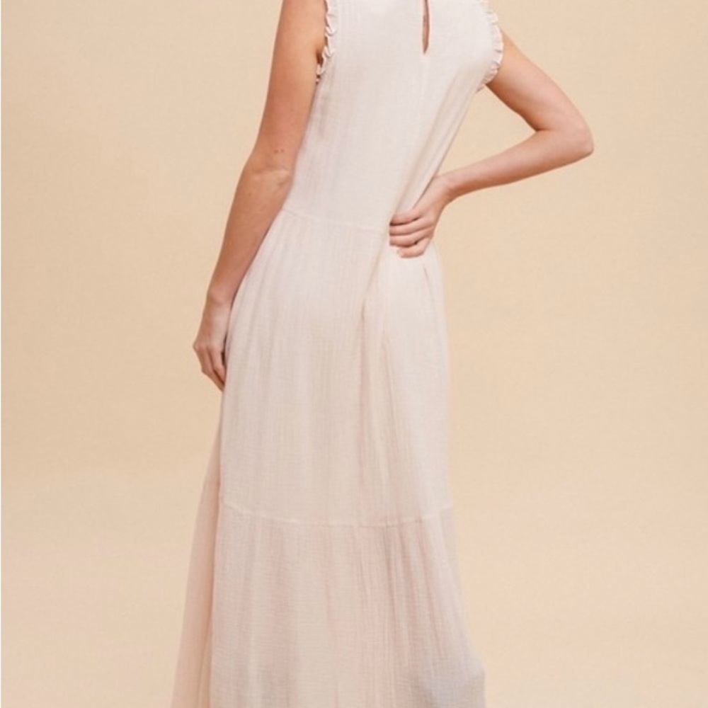 #H66 NEW CREAM DRESS💕🥰 - Picture 2 of 2